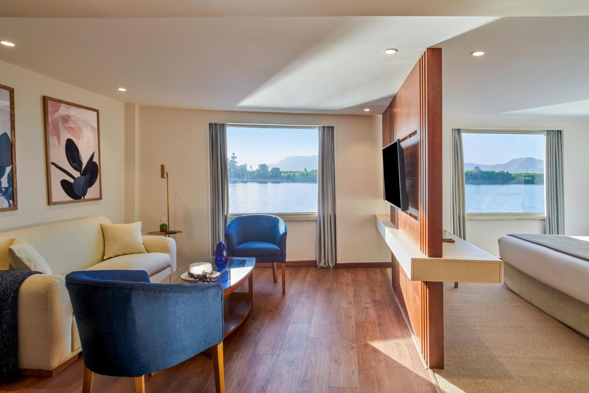 Mövenpick Royal Louts Monday Four Nights Luxor Friday Three nights Aswan Hotell Exteriör bild