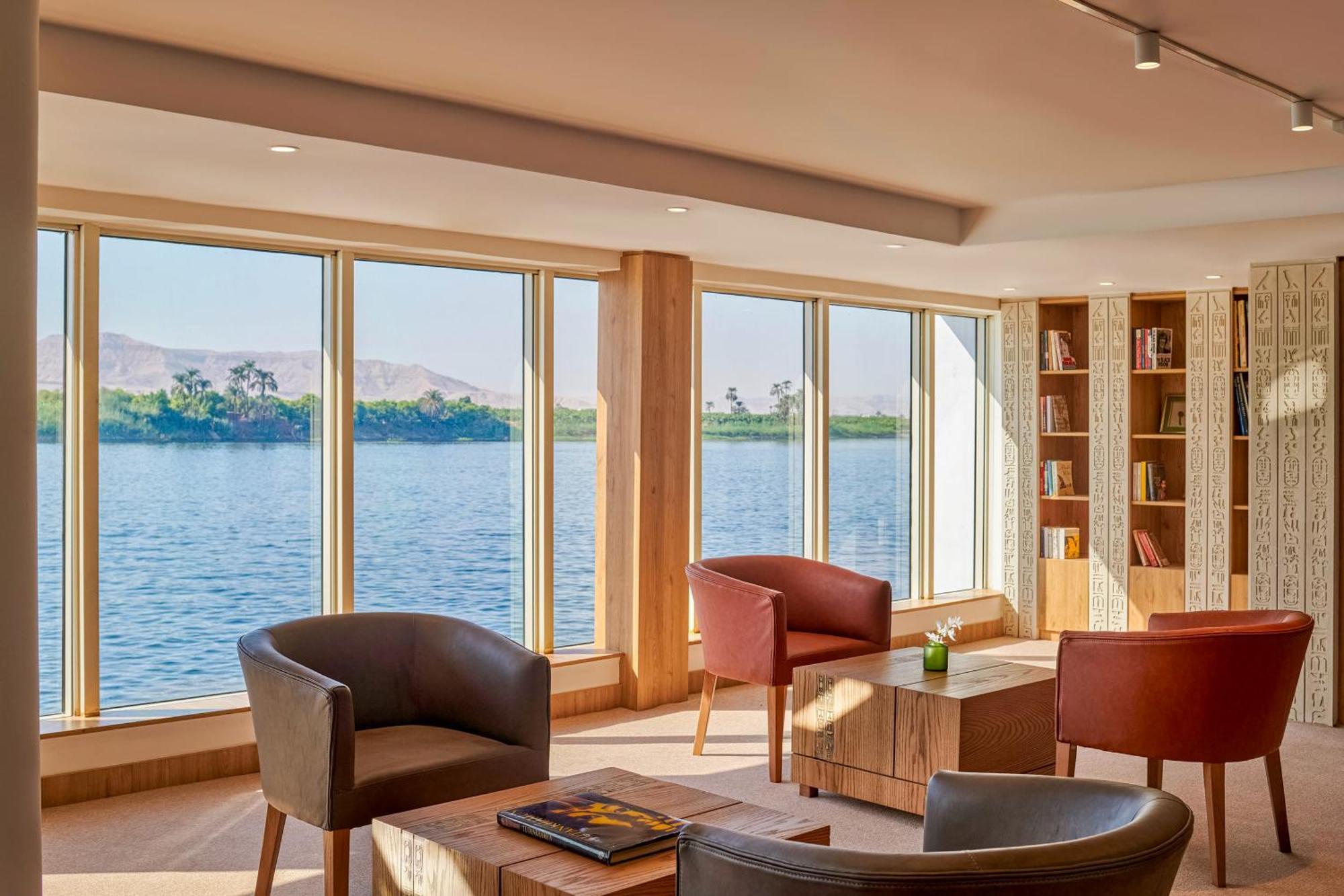 Mövenpick Royal Louts Monday Four Nights Luxor Friday Three nights Aswan Hotell Exteriör bild